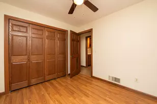 1732 Evergreen Dr, Woodbury, MN 55125 - Photo 22