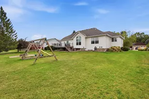 109 Anglewood Dr, Kenyon, MN 55946 - Photo 6