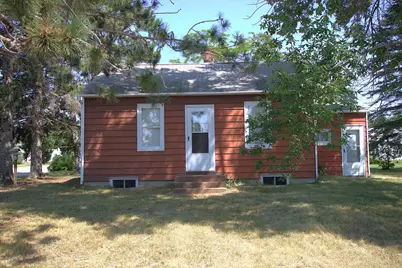 414 Cleveland Street SW, Staples, MN 56479 - Photo 2