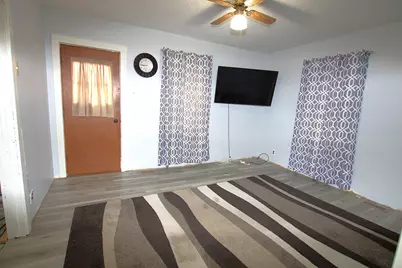 414 Cleveland Street SW, Staples, MN 56479 - Photo 8