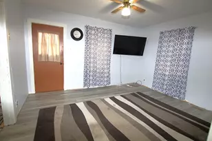 414 Cleveland St SW, Staples, MN 56479 - Photo 8