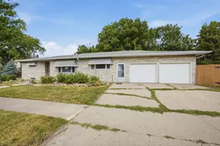 1106 5th Ave S, Moorhead, MN 56560 - Photo 1