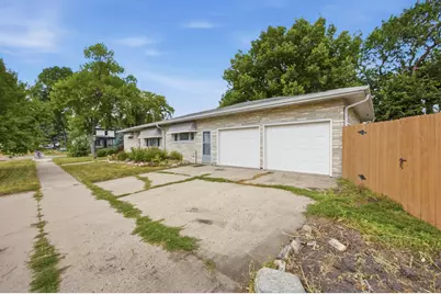 1106 5th Avenue S, Moorhead, MN 56560 - Photo 2