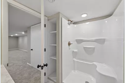 509 Indiana Avenue N, Golden Valley, MN 55422 - Photo 30