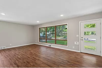 509 Indiana Avenue N, Golden Valley, MN 55422 - Photo 6