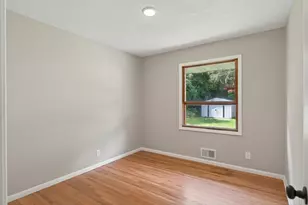509 Indiana Ave N, Golden Valley, MN 55422 - Photo 18
