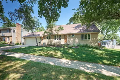 2435 Viking Court NW, Rochester, MN 55901 - Photo 2