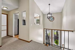 7229 Bren Ln, Eden Prairie, MN 55346 - Photo 6