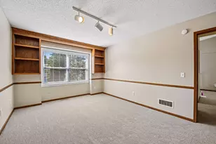 7229 Bren Ln, Eden Prairie, MN 55346 - Photo 18