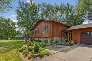 22465 Rush Creek Dr, Rogers, MN 55374 - Photo 4