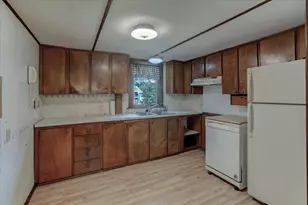2235 Mathews St, Menomonie, WI 54751 - Photo 12