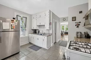 757 Laurel Ave, Saint Paul, MN 55104 - Photo 8