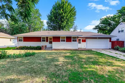 9826 93rd Place N, Maple Grove, MN 55369 - Photo 1