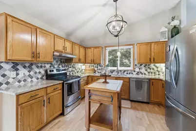 9005 Jensen Avenue S, Cottage Grove, MN 55016 - Photo 4