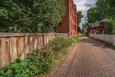 223 Arundel Street #1, Saint Paul, MN 55102 - Photo 4