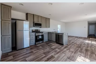 216 8th Street NW, Dilworth, MN 56529 - Photo 4