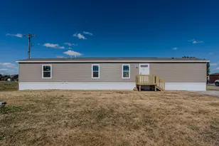 216 8th St NW, Dilworth, MN 56529 - Photo 2