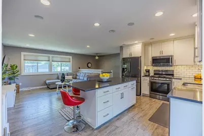 10225 99th Avenue N, Maple Grove, MN 55369 - Photo 6