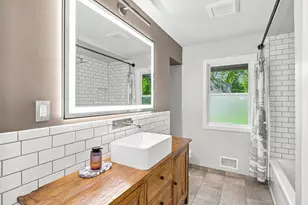 119 Edgewood Ave N, Golden Valley, MN 55427 - Photo 20