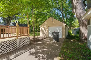 1939 5th St E, Saint Paul, MN 55119 - Photo 20