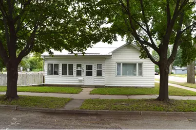 574 Wilson Street, Winona, MN 55987 - Photo 2