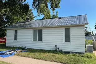574 Wilson St, Winona, MN 55987 - Photo 32
