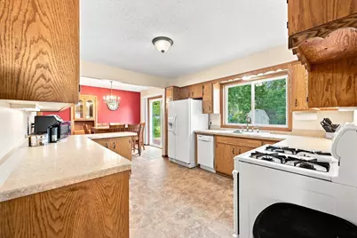 2107 Shale Lane, Eagan, MN 55122 - Photo 8
