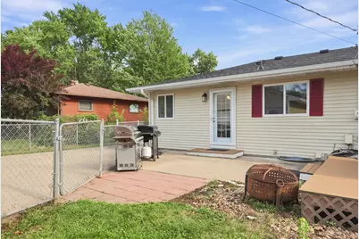 2107 Shale Lane, Eagan, MN 55122 - Photo 24
