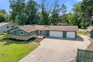 7101 Willow Rd, Maple Grove, MN 55369 - Photo 72