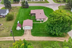 202 7th St, Pepin, WI 54759 - Photo 32