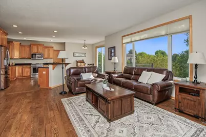 6111 106th Avenue N, Brooklyn Park, MN 55443 - Photo 10