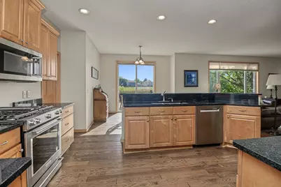 6111 106th Avenue N, Brooklyn Park, MN 55443 - Photo 18