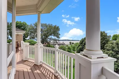 718 Widsten Circle, Wayzata, MN 55391 - Photo 4