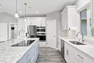 16479 Kiska St NE, Ham Lake, MN 55304 - Photo 14