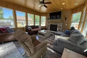 1325 6th Ave N, Windom, MN 56101 - Photo 6