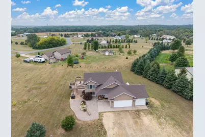 926 189th Avenue, New Richmond, WI 54017 - Photo 6