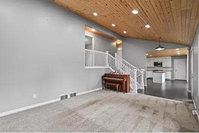 710 129th Avenue NE, Blaine, MN 55434 - Photo 4