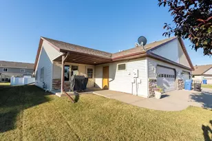 1105 Southwood Dr, Dilworth, MN 56529 - Photo 2