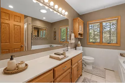 616 Elm Avenue SE, Montgomery, MN 56069 - Photo 14