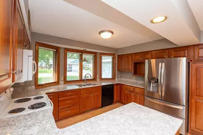 7020 24th Street N, Oakdale, MN 55128 - Photo 12