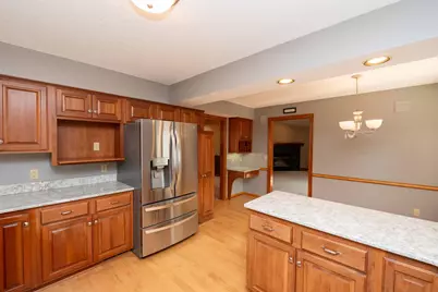 7020 24th Street N, Oakdale, MN 55128 - Photo 10