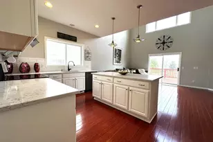 8497 Savanna Oaks Ln, Woodbury, MN 55125 - Photo 18