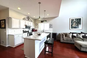 8497 Savanna Oaks Ln, Woodbury, MN 55125 - Photo 14