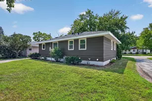 1212 Sugar Ln, Chaska, MN 55318 - Photo 12