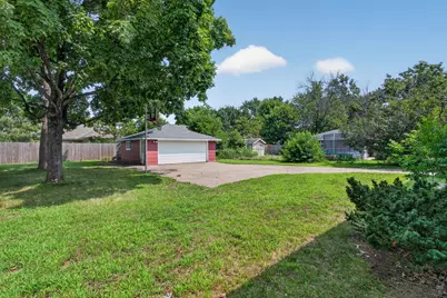 1212 Sugar Lane, Chaska, MN 55318 - Photo 14