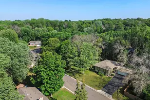 605 Pheasant Run, Burnsville, MN 55337 - Photo 36