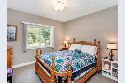2365 Skillman Avenue E, North Saint Paul, MN 55109 - Photo 18