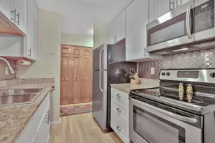 2800 Hamline Ave N, Roseville, MN 55113 - Photo 2