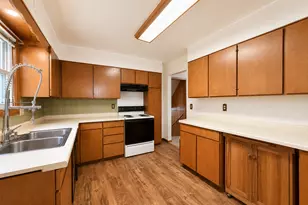 817 Clarks Ln, Winona, MN 55987 - Photo 12