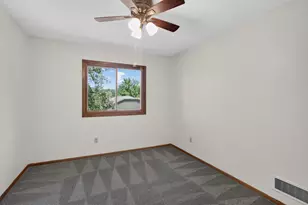 3972 Orchid Ln N, Plymouth, MN 55446 - Photo 8